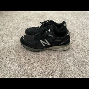 New Balance 990V4